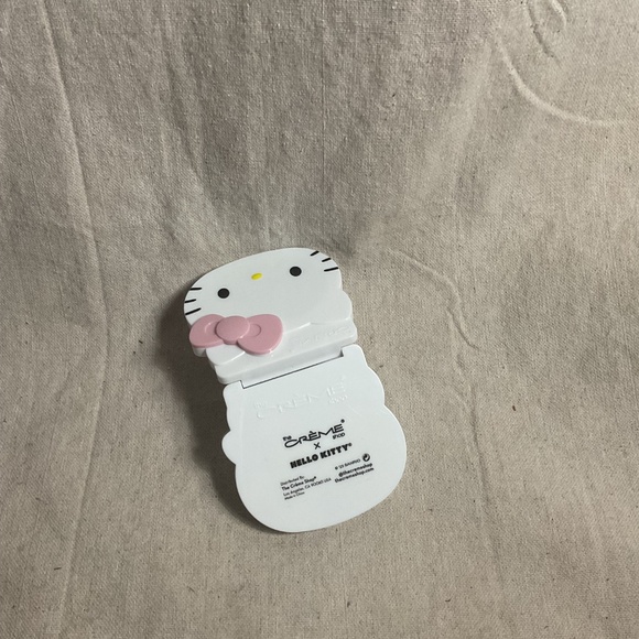 Hello kitty compact mirror - Picture 2 of 5